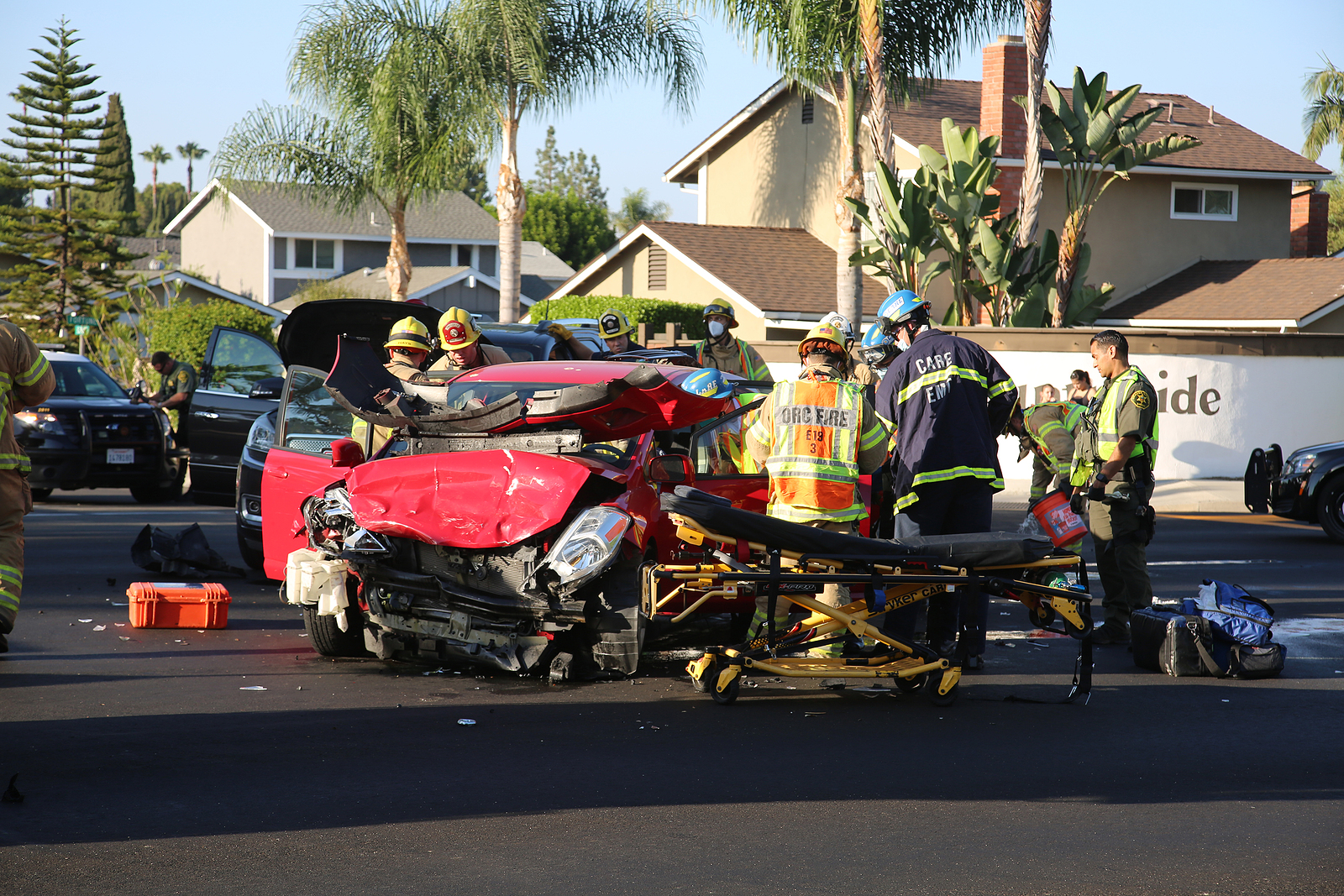 serious collision 3 injured